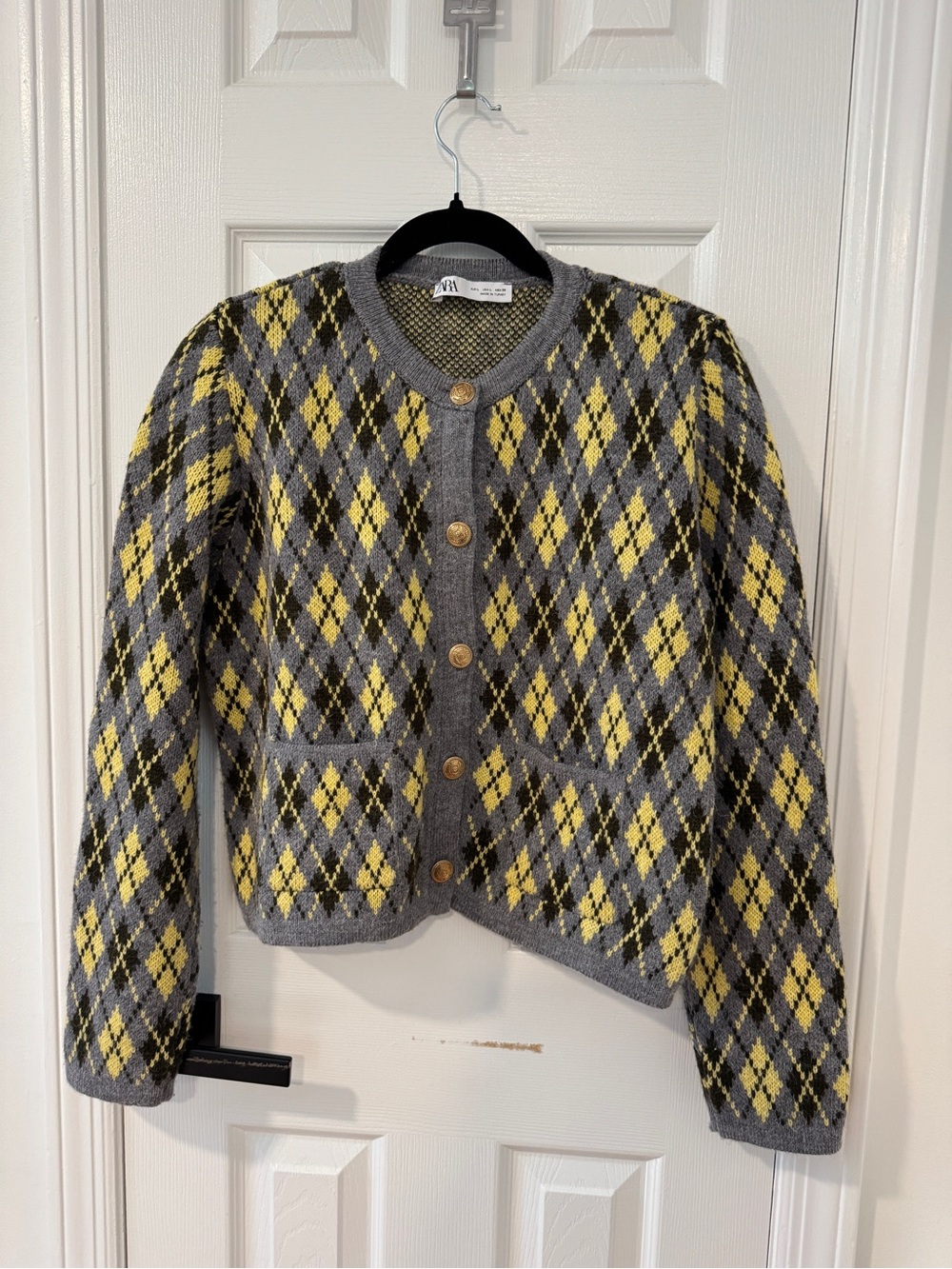 Zara Gray & Yellow Argyle Knit Cardigan with Gold Buttons – Size L